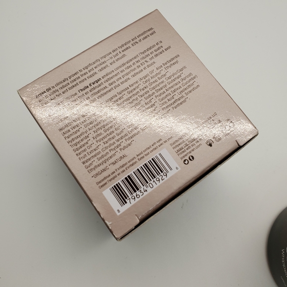 Josie Maran Whipped Argan Oil Face Butter - Picture 8 of 9